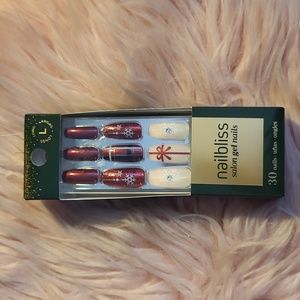 Brand New HOLIDAY INSPIRED Nail Bliss False Nails-L